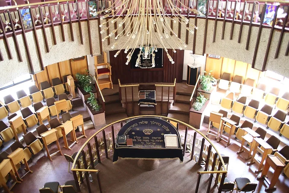 Heichal Binyamin Community Center and Synagogue — foto 5