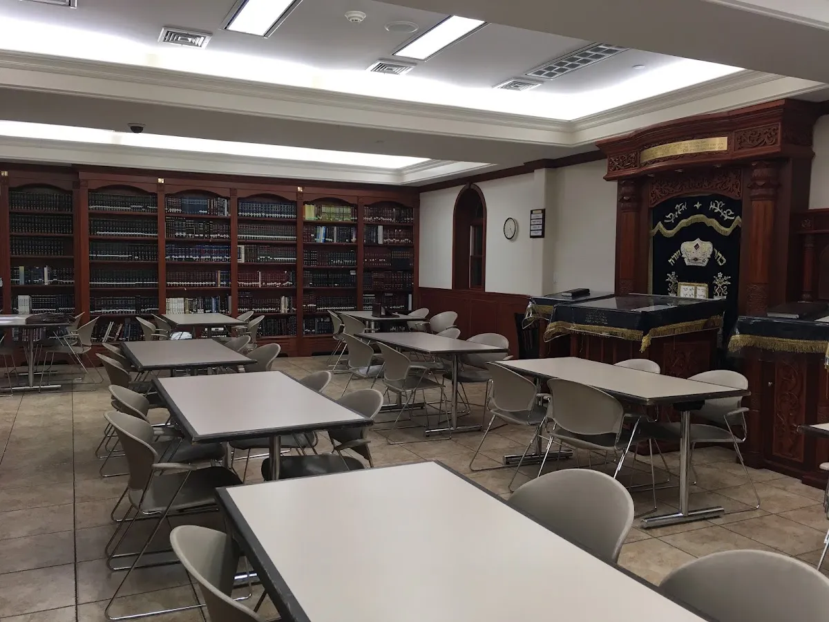 Heichal Menachem of Monsey — photo 3