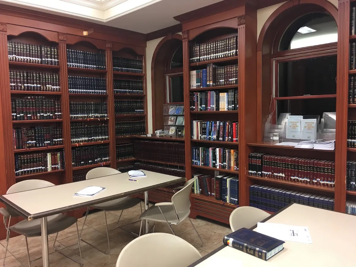Heichal Menachem of Monsey — photo 6