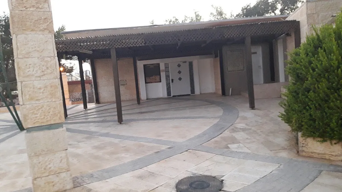 Heichal Shlomo Synagogue — foto 7