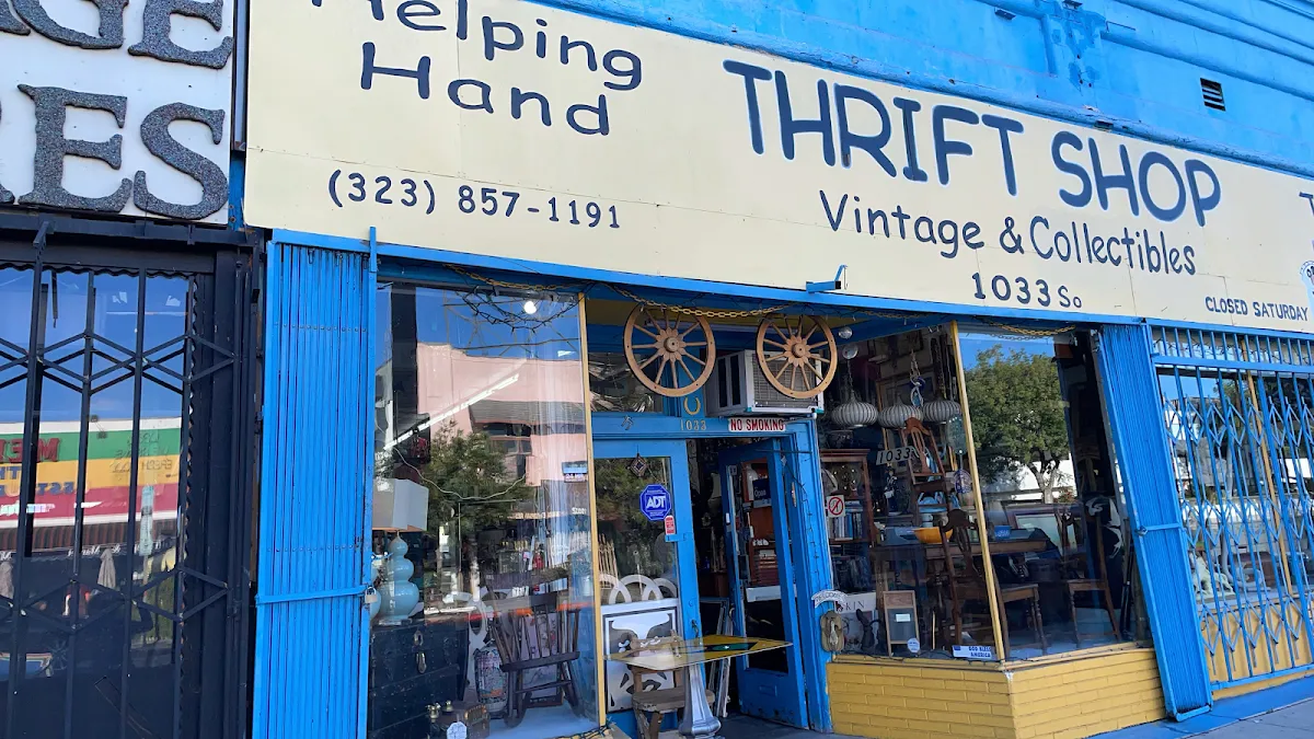 Helping Hand Thrift Shop — foto 4