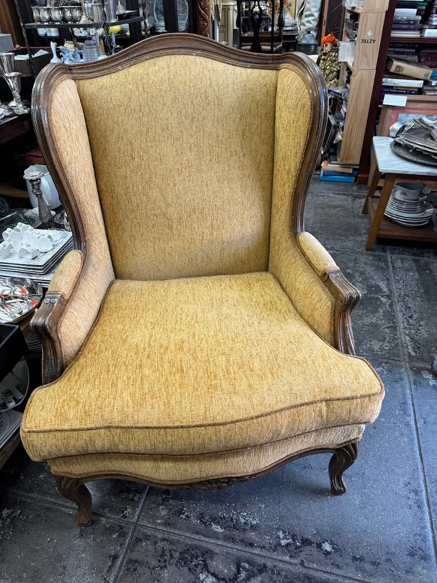 Helping Hand Thrift Shop — foto 6
