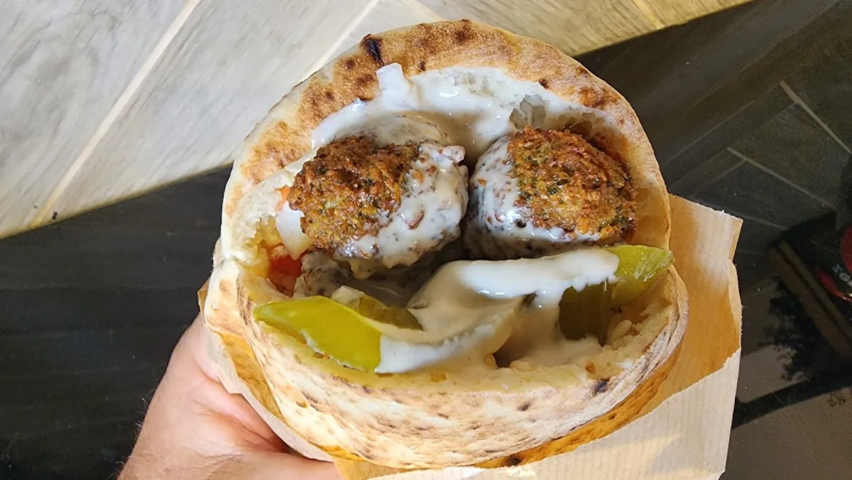Herzog Falafel & Sabich — foto 3