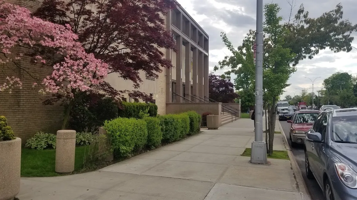Hillcrest Jewish Center — foto 6