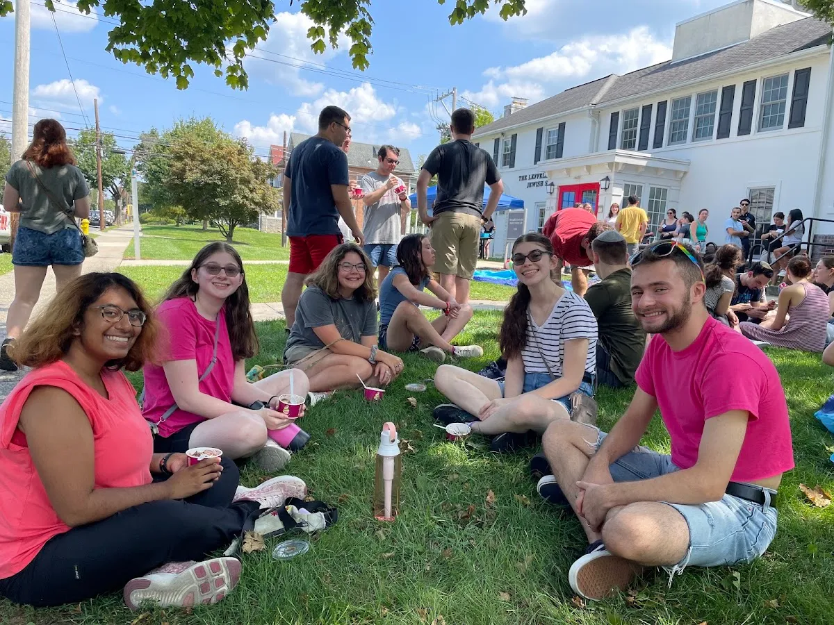 Hillel at The Leffell Center for Jewish Student Life