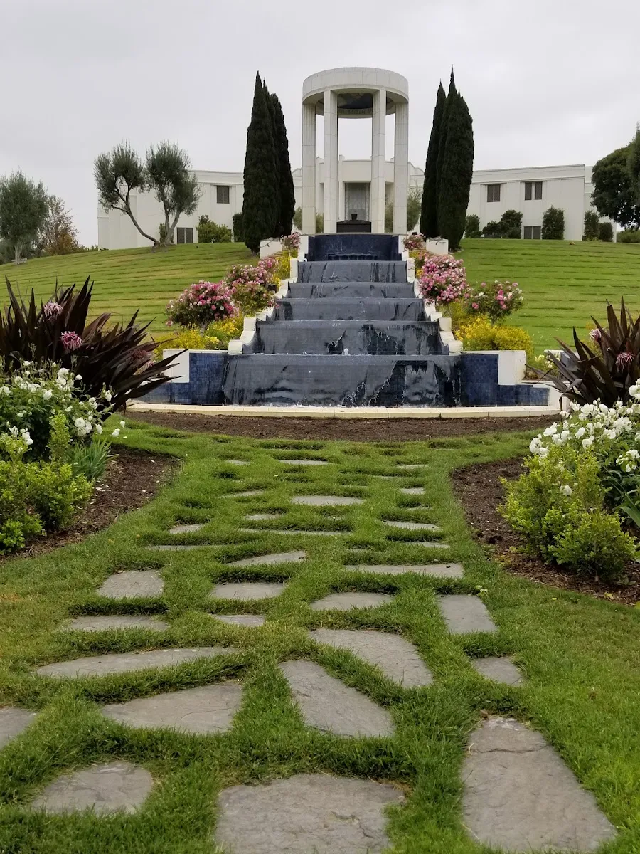 Hillside Memorial Park Mortuary — foto 6