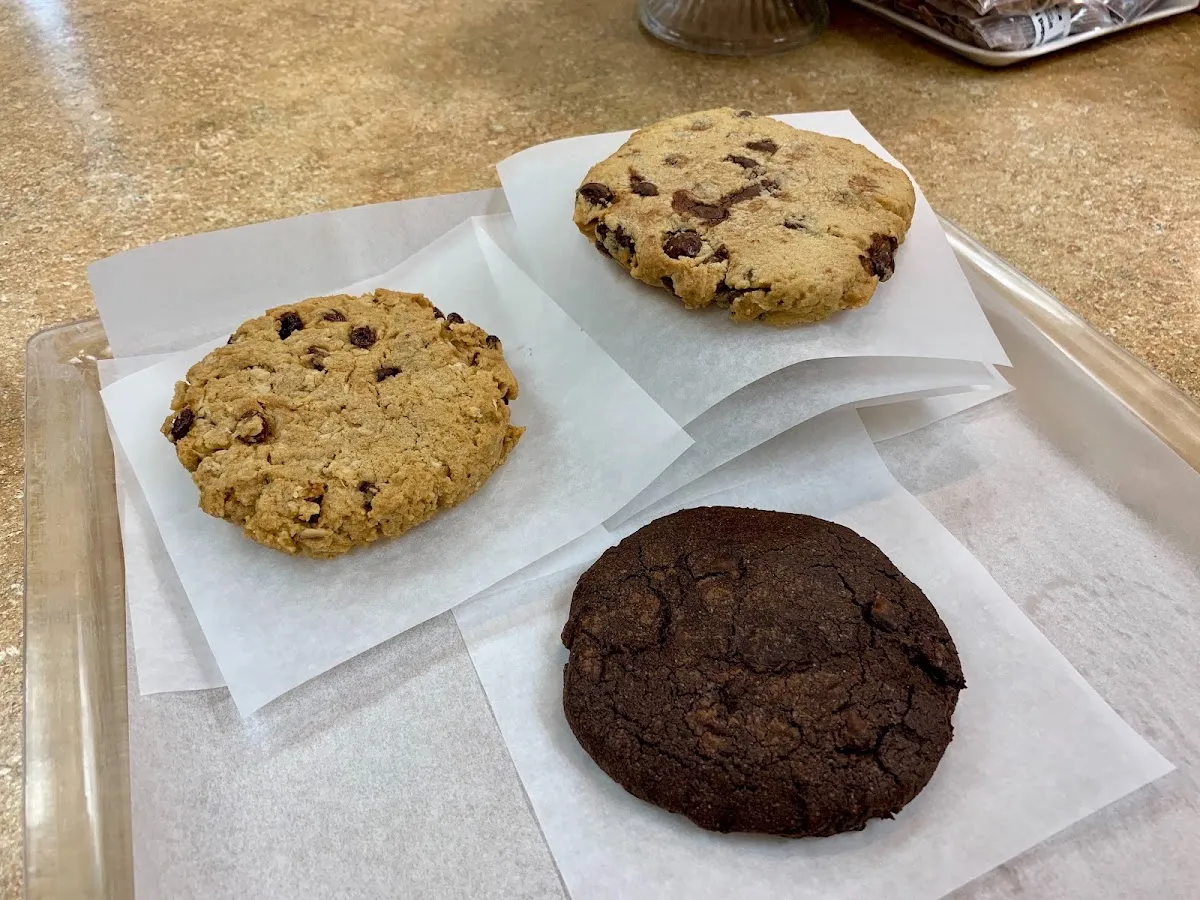 Hollywood Deli — photo 10