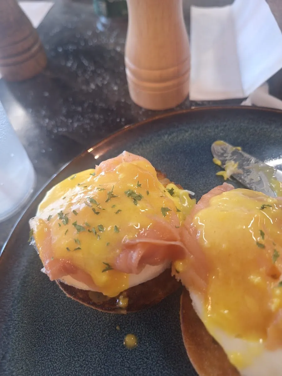 Hollywood Sara's Presents Skillet and Stone — foto 5