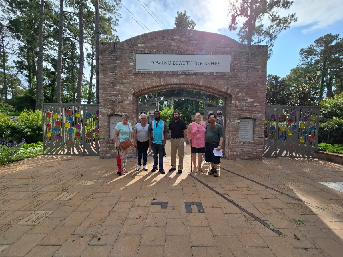 Holocaust Garden of Hope — foto 2