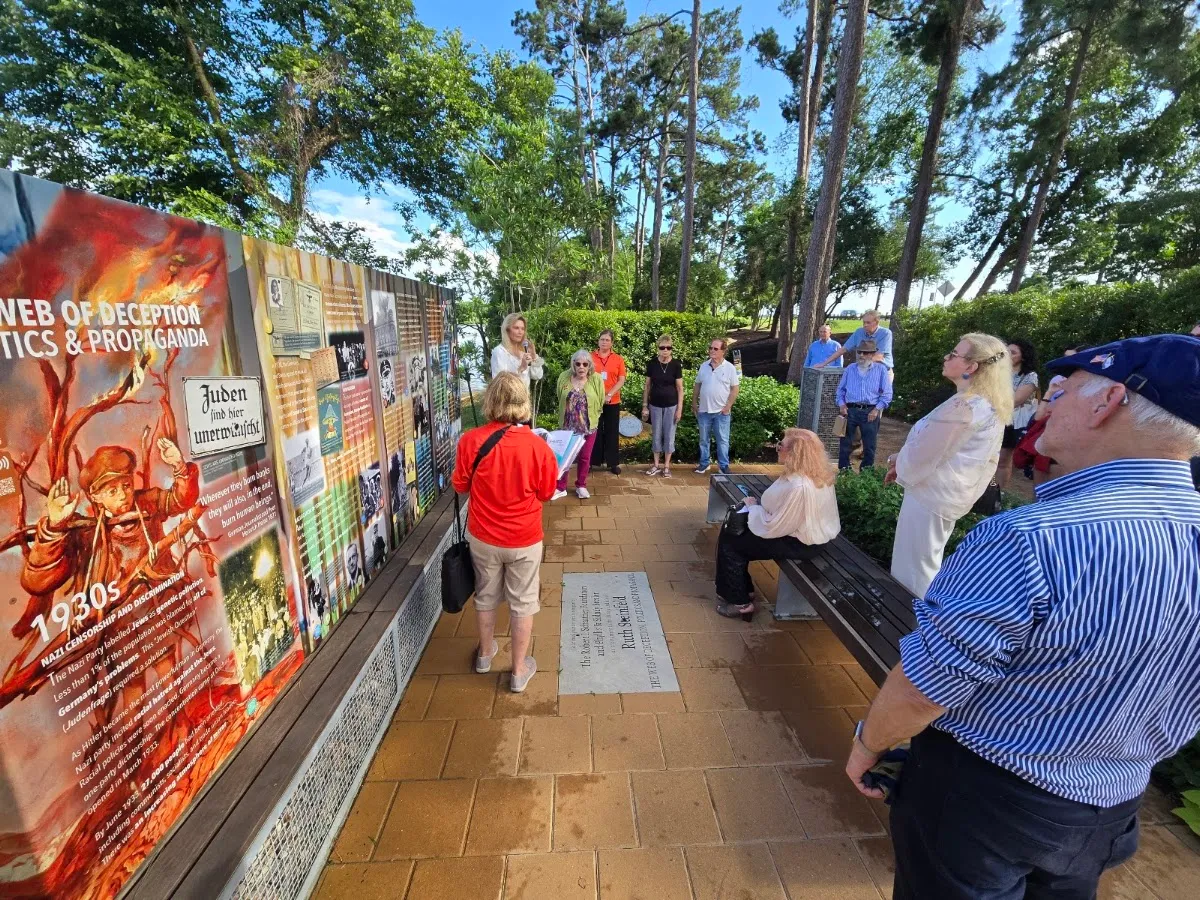 Holocaust Garden of Hope — foto 4