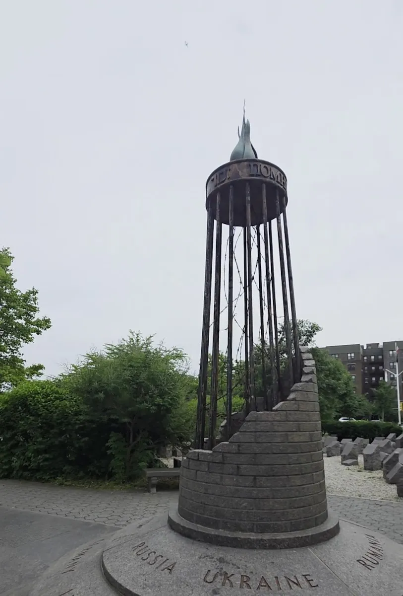 Holocaust Memorial Park — foto 3