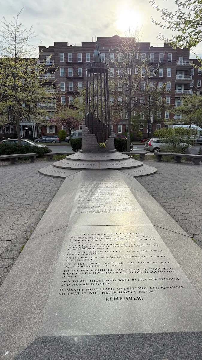 Holocaust Memorial Park — foto 6
