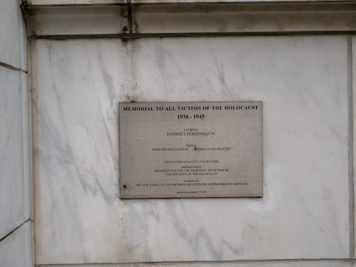 Holocaust Memorial — foto 8