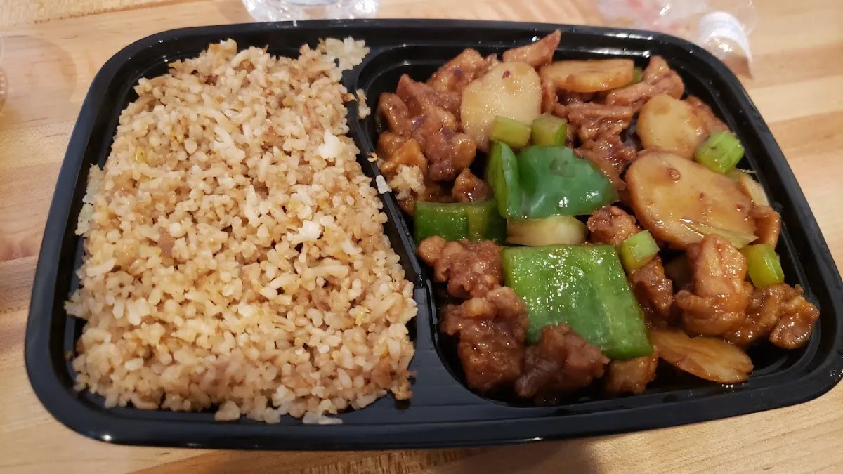 Holy Chow — foto 3