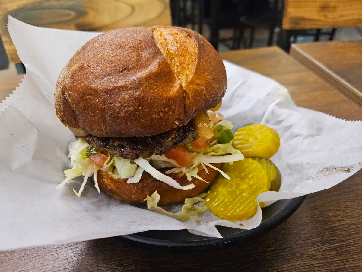 Holy Schnitzel (Crown Heights) — foto 4
