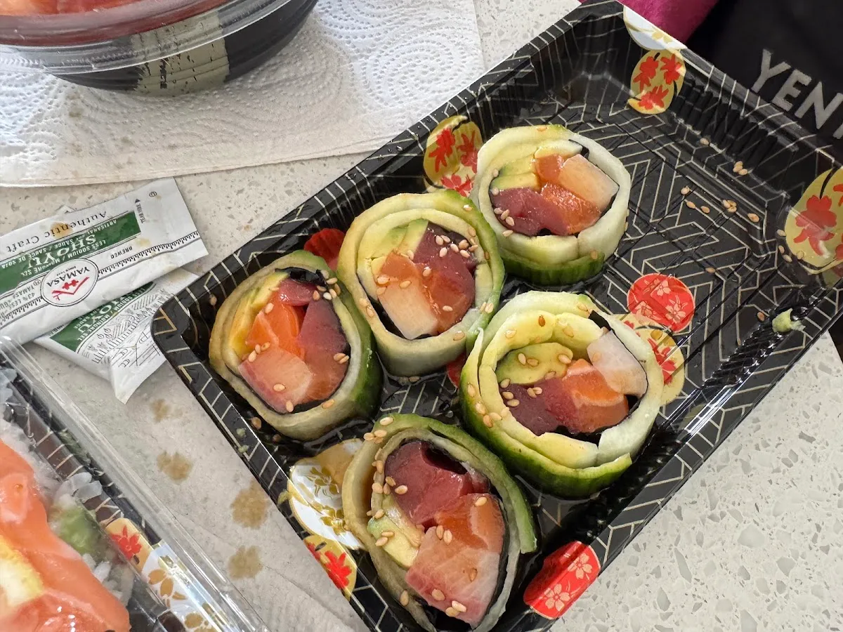 Holy Sushi — photo 10
