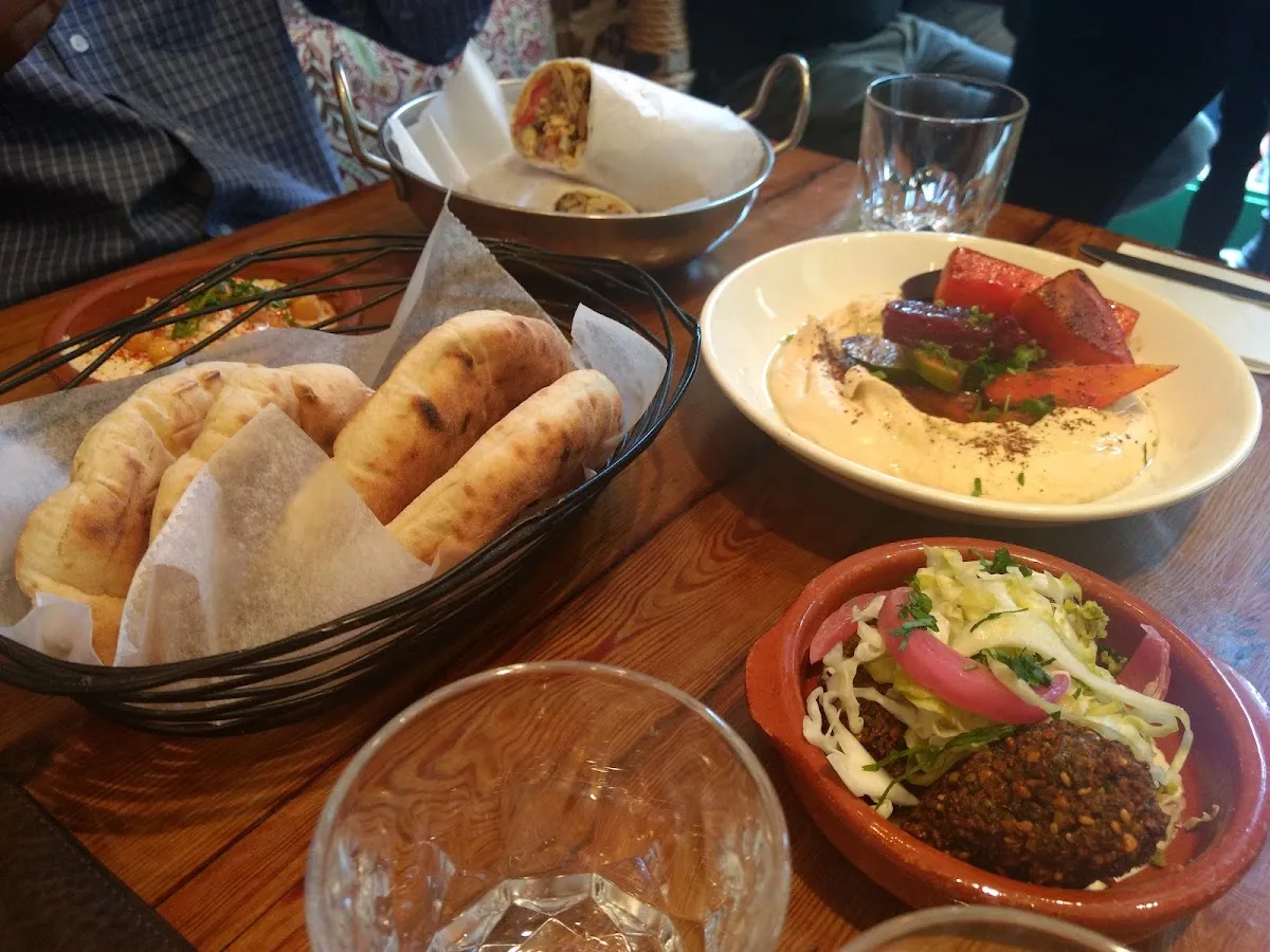 Hummus Kitchen (Hell's Kitchen) — foto 3