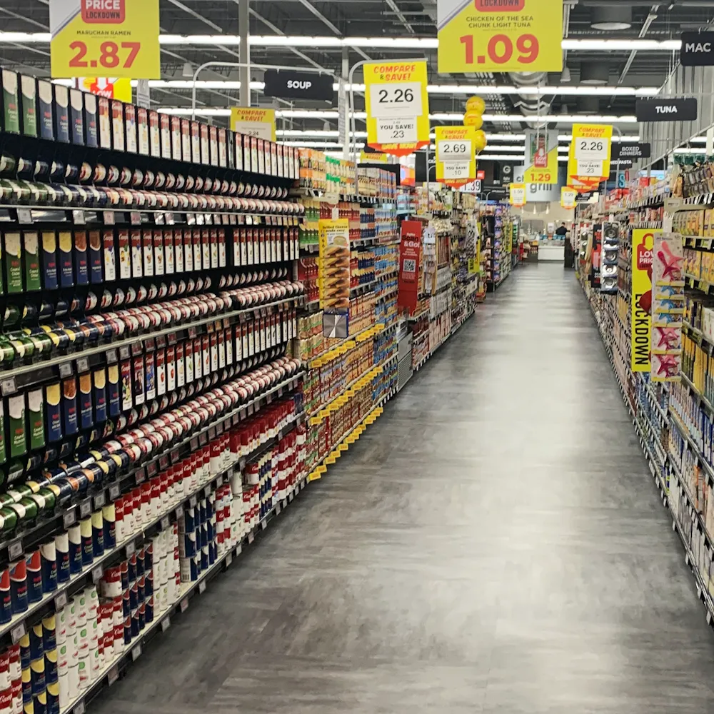 Hy-Vee Grocery Store (132nd & Dodge) — photo 4
