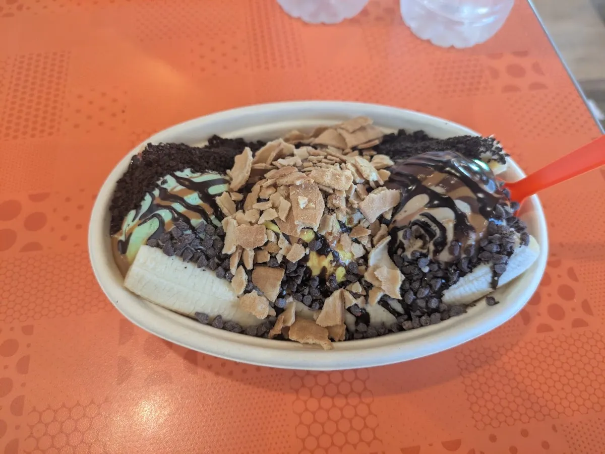 Ice Cream House Borough Park — photo 6