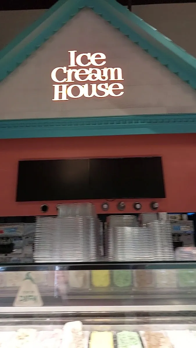 Ice Cream House — photo 5