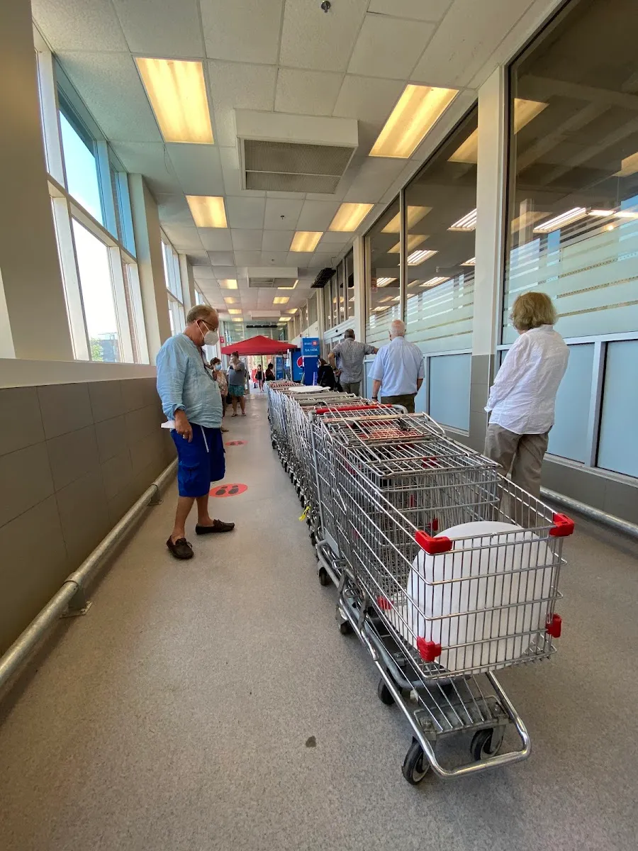 IGA Lipari Côte-St-Luc — foto 8