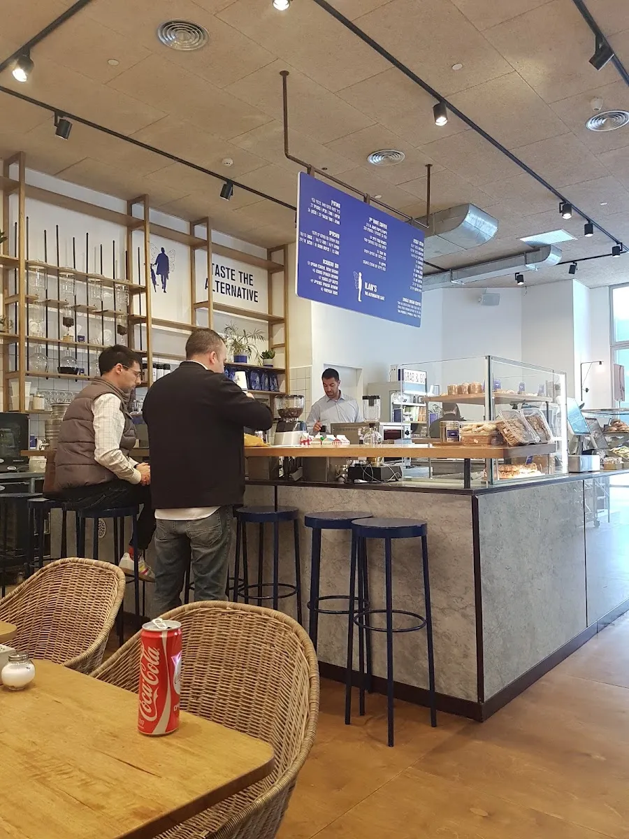 Ilan's Cafe (Atrium Tower) — photo 3