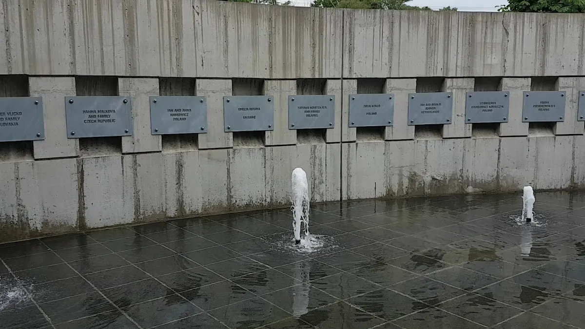 Illinois Holocaust Museum & Education Center — foto 3