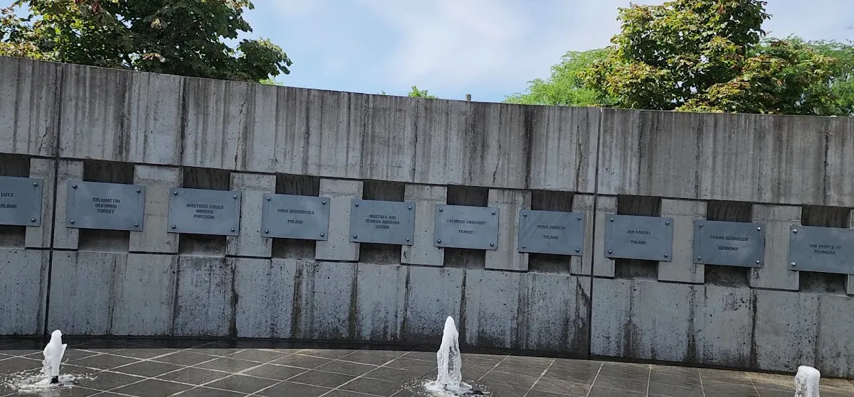 Illinois Holocaust Museum & Education Center — foto 5
