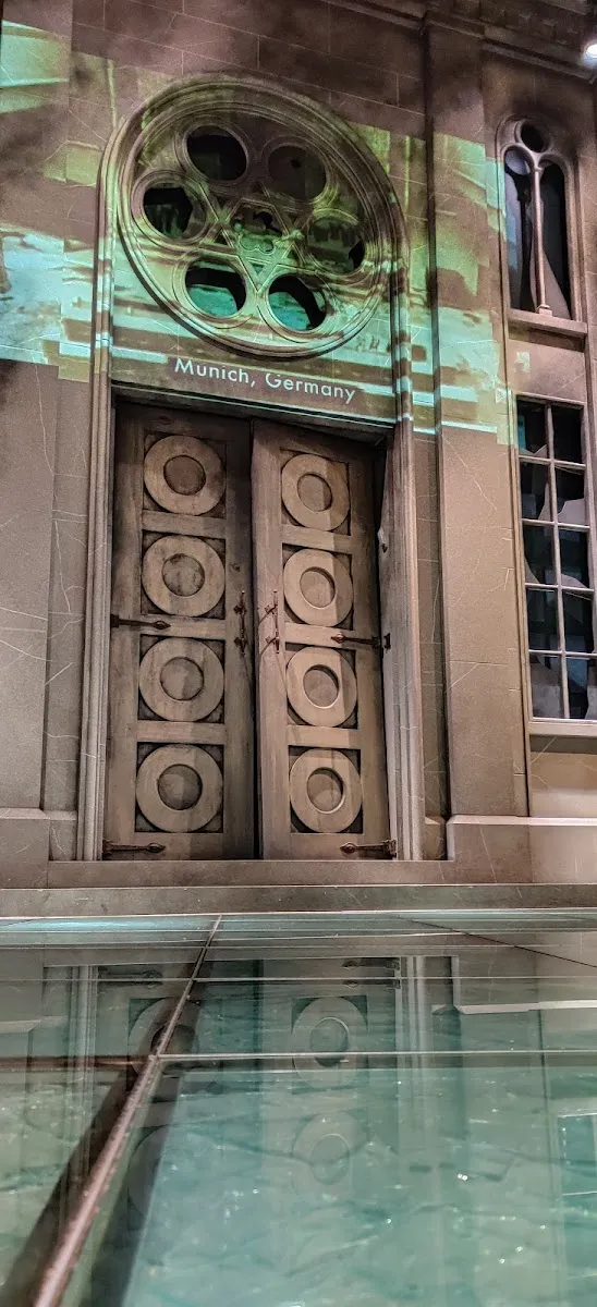 Illinois Holocaust Museum & Education Center — foto 10