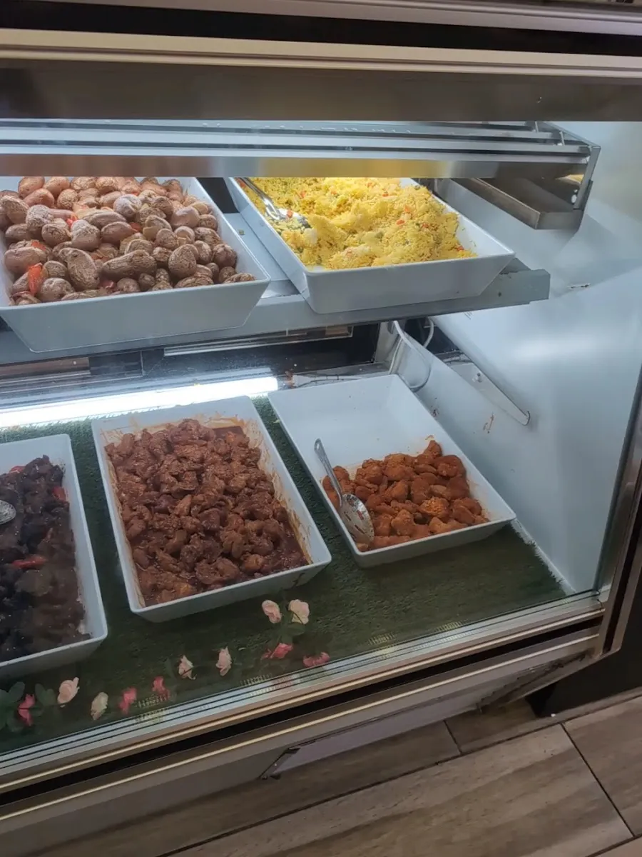Isaacs Kosher Deli — photo 2