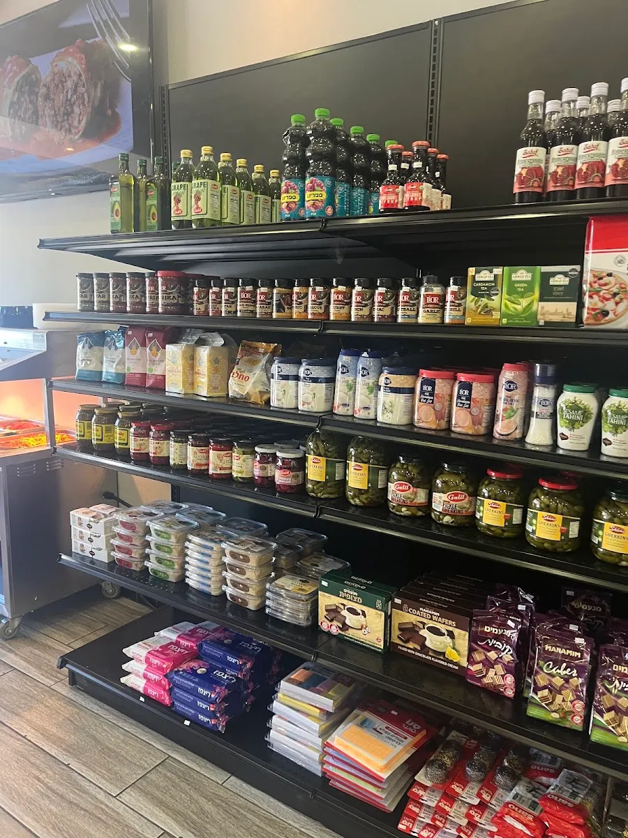 Isaacs Kosher Deli — photo 6