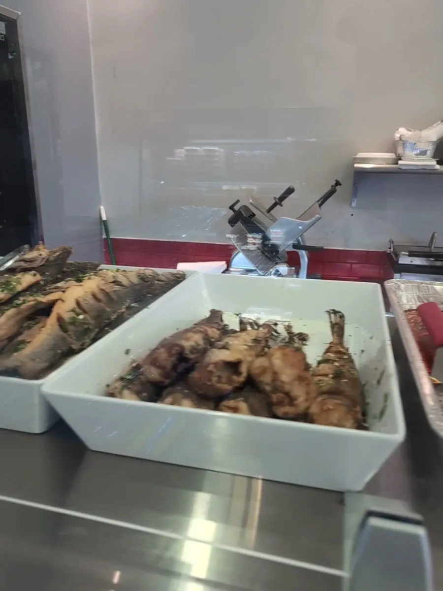 Isaacs Kosher Deli — photo 7