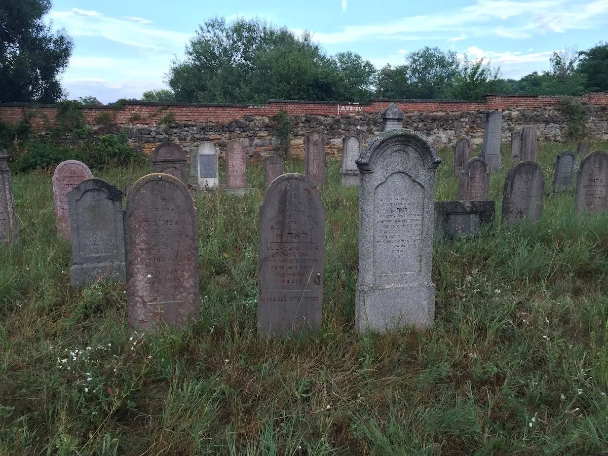 Izraelita temető de Balassagyarmat — photo 2