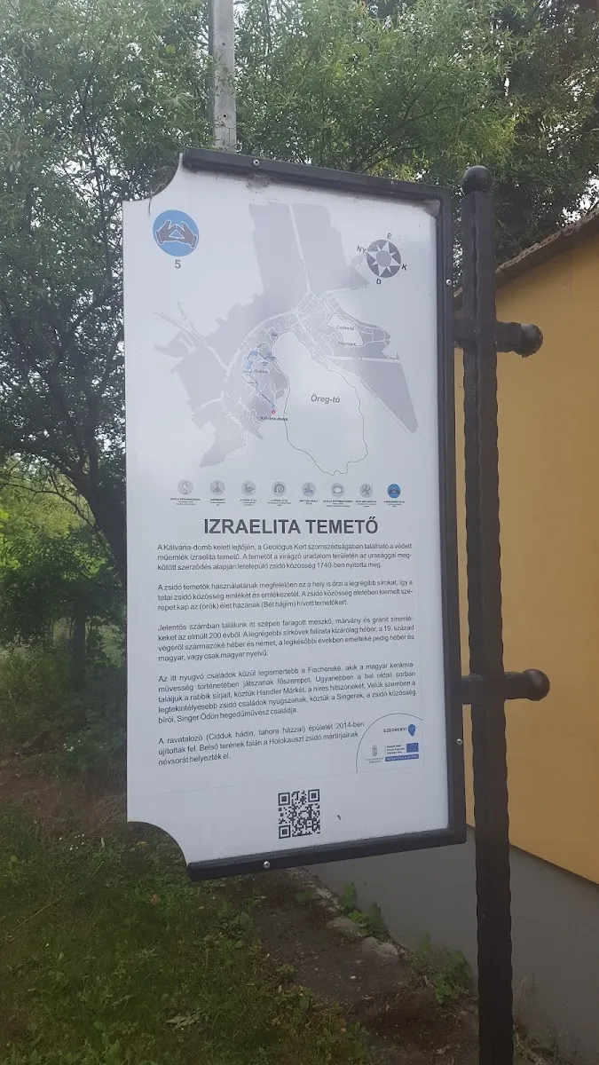 Izraelita temető de Tata — photo 8