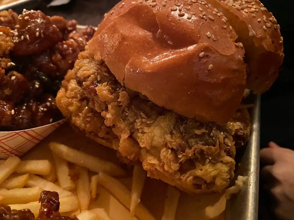 Izzy's Brooklyn Smokehouse — photo 9
