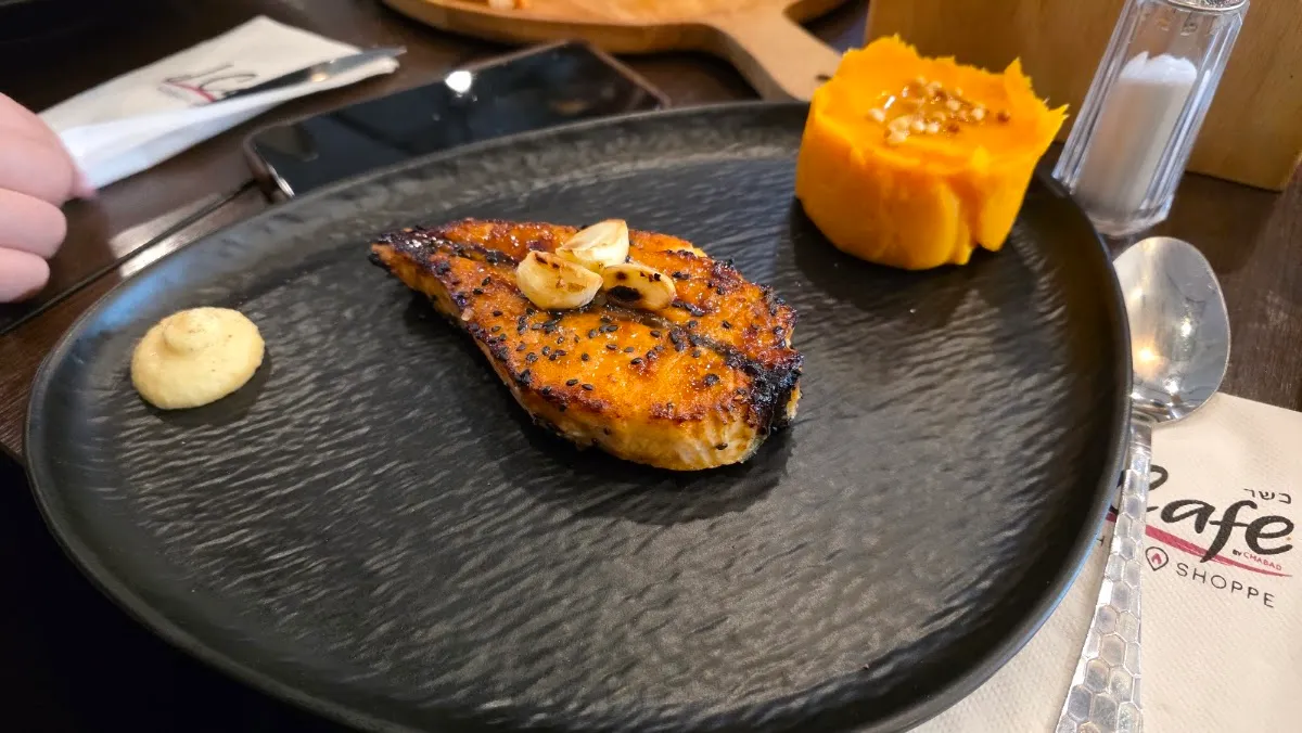 J Cafe (Kosher) Sukhumvit 20 — photo 3