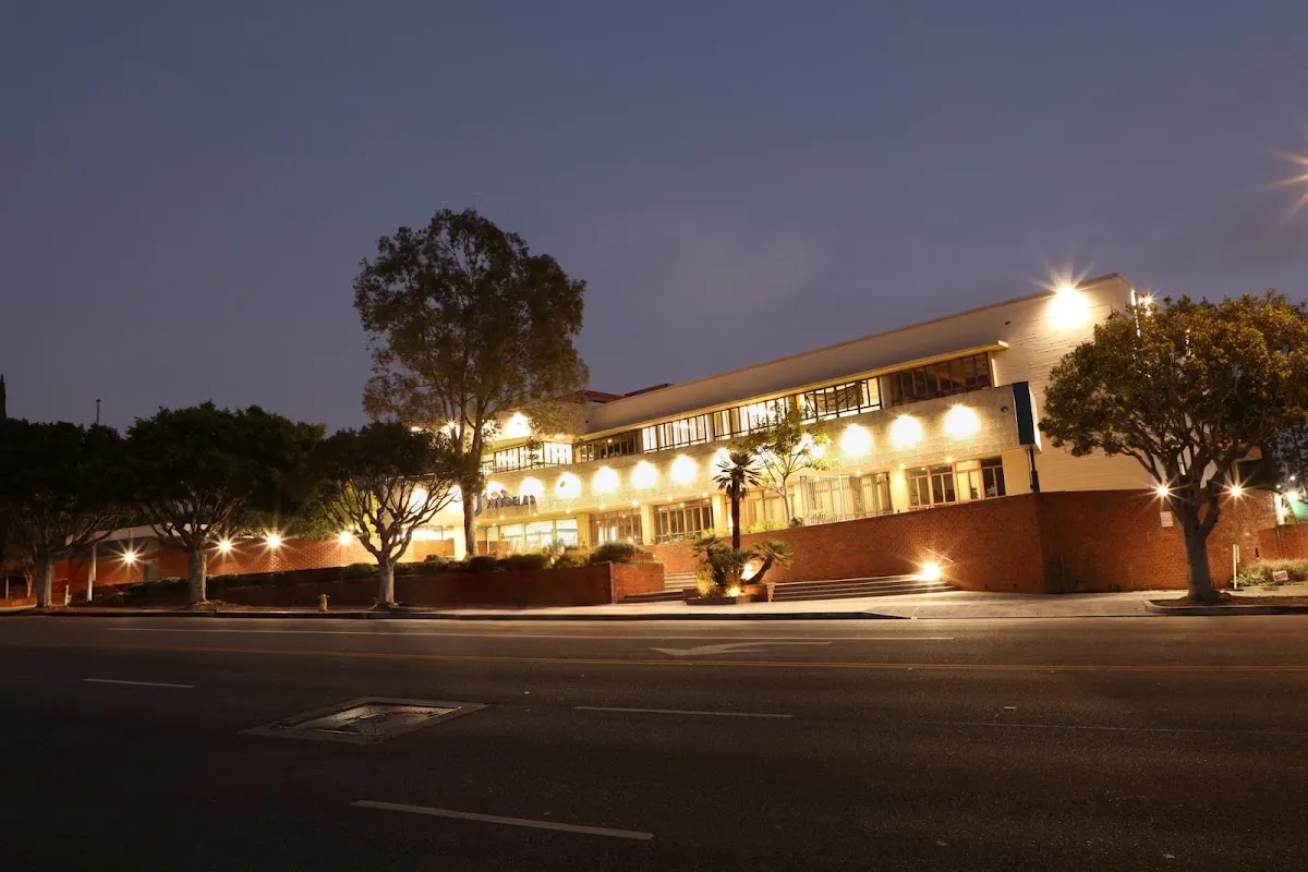 J Los Angeles (ex Westside JCC)