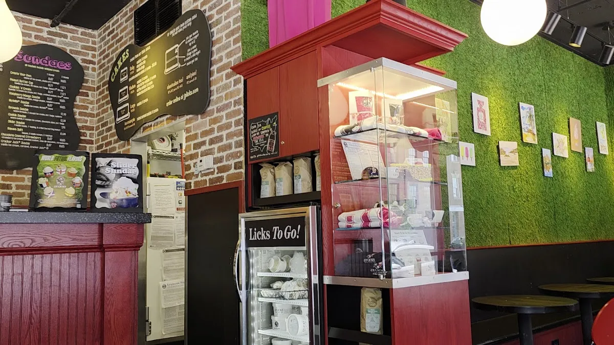 J.P. Licks (Charles St) — foto 4
