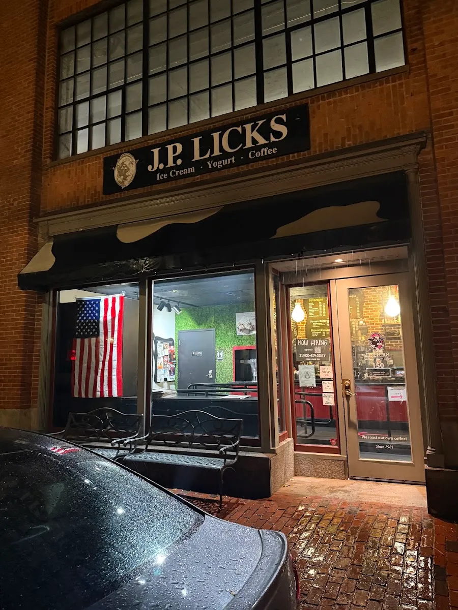 J.P. Licks (Charles St) — foto 9