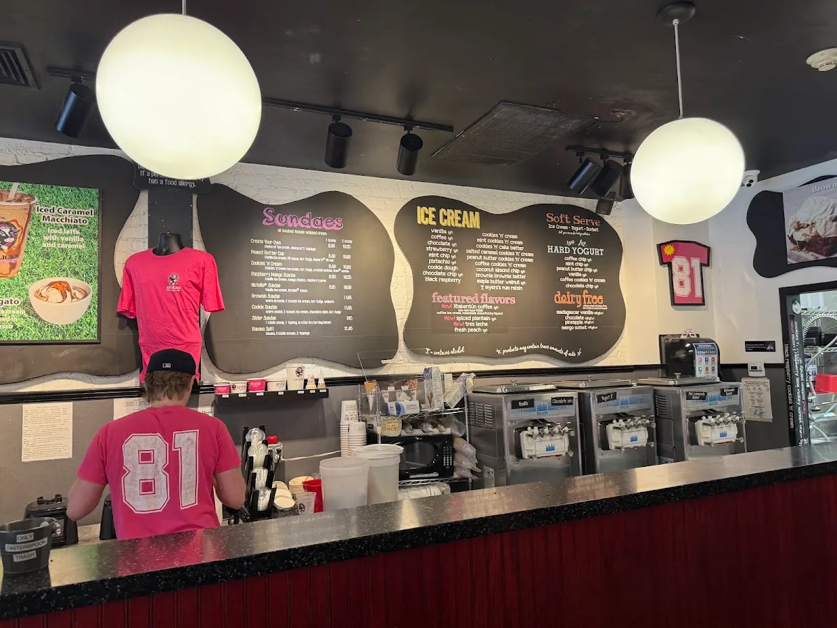 J.P. Licks (Newton Centre) — foto 5