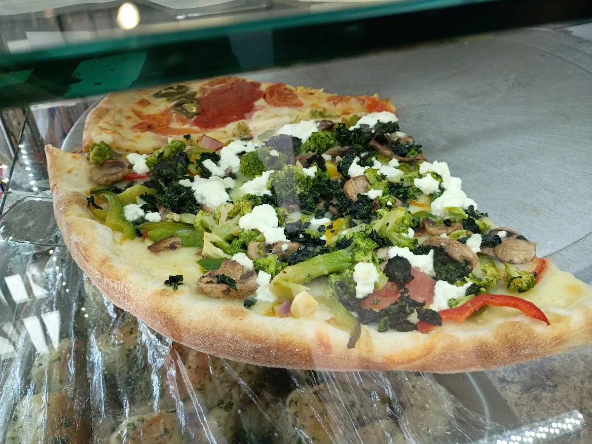 J2 Pizza — photo 6