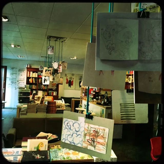 JARDEN Jewish Bookshop — foto 7