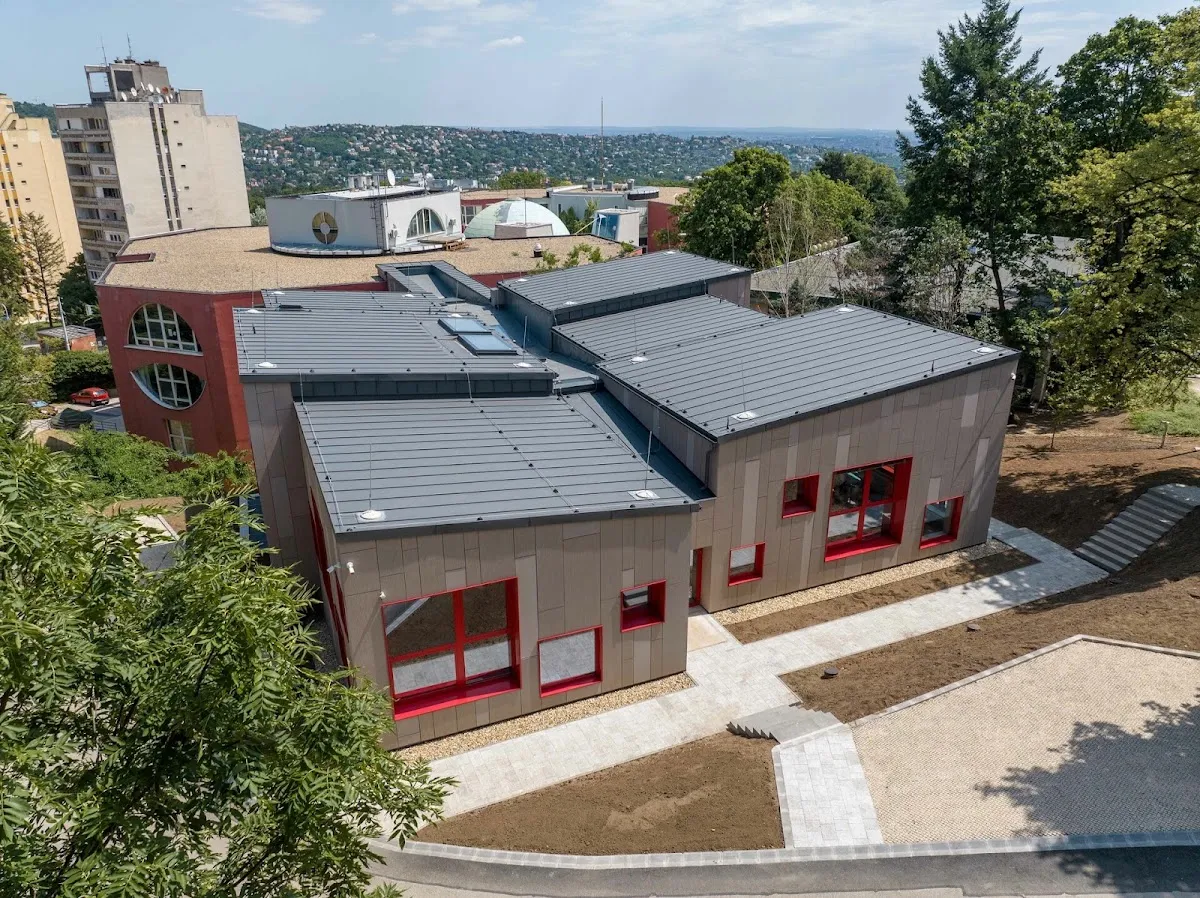 Lauder Javne Zsidó Közösségi Iskola — foto 3