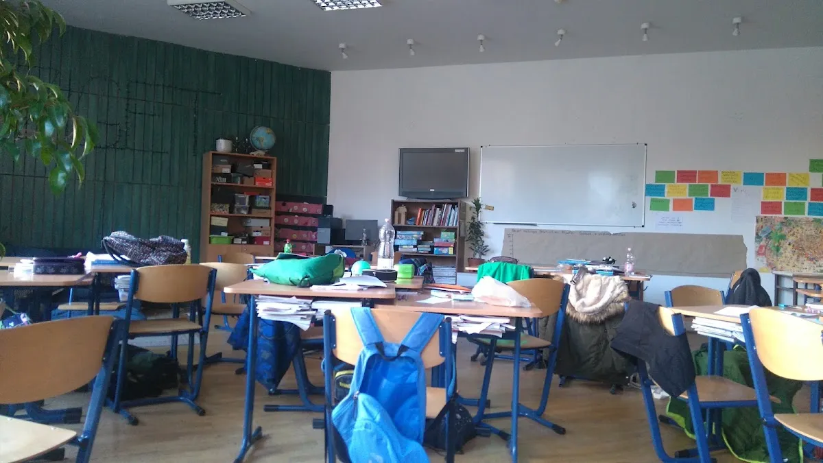 Lauder Javne Zsidó Közösségi Iskola — foto 5