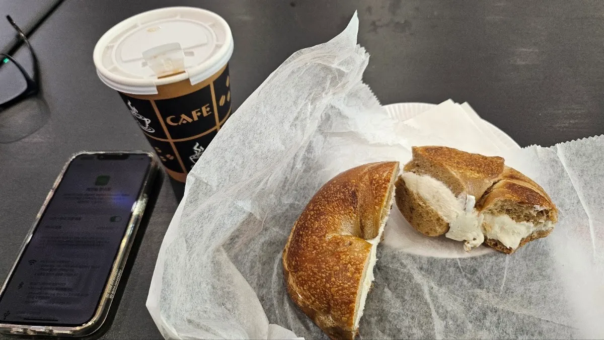 Jewel Bagels — foto 10