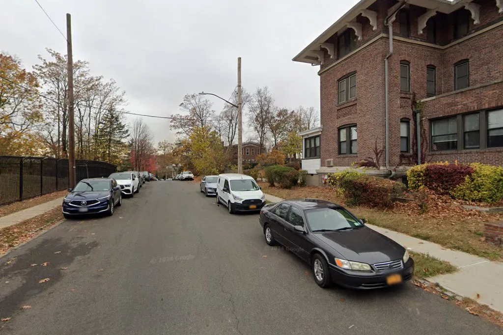 Jewish Board — Chicago Avenue — photo 3