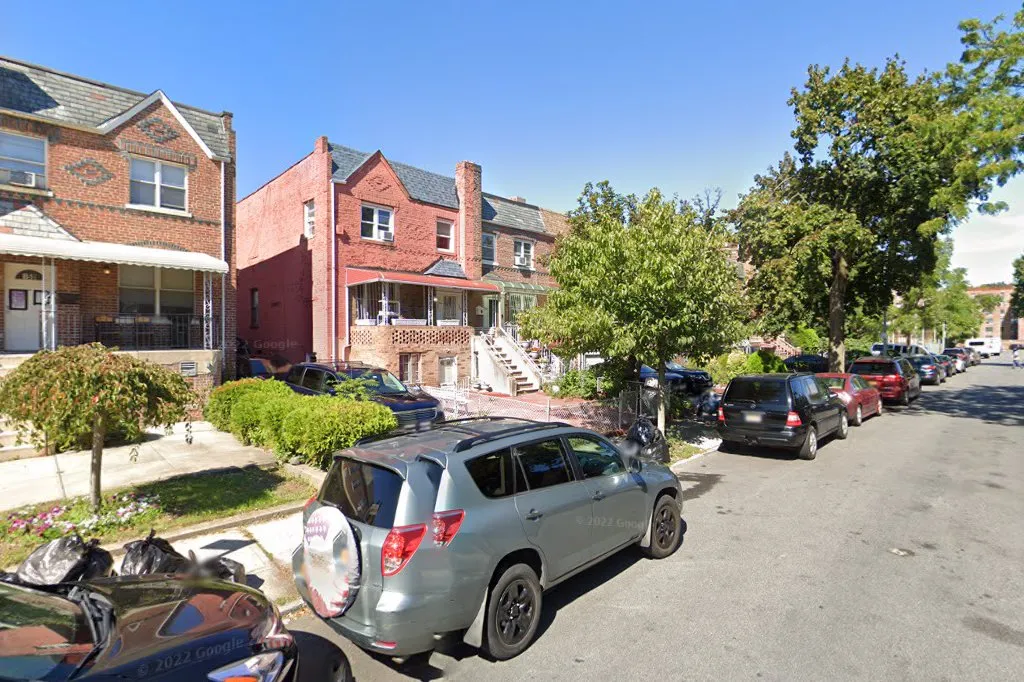 Jewish Board — East 49th Street — foto 2
