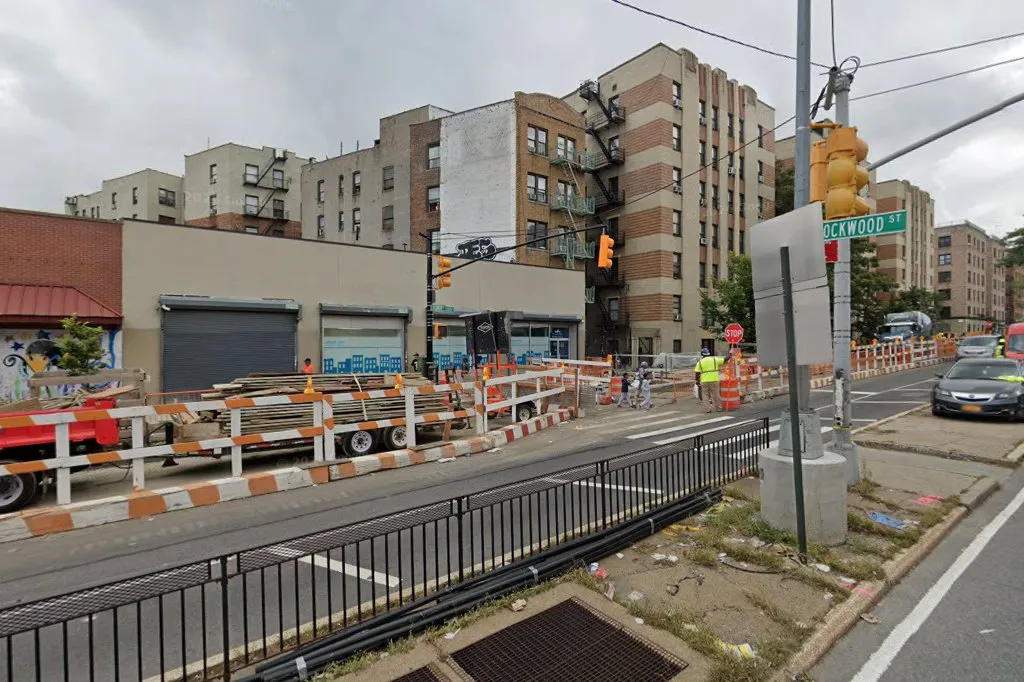 Jewish Board — Sheridan Avenue — foto 2