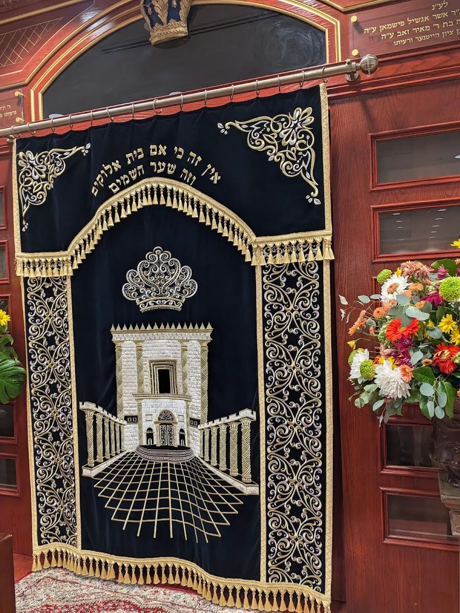 Jewish Bukharian Centre of Toronto (JBCT) — foto 2