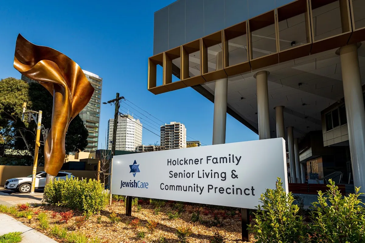 Jewish Care - Residential Home Windsor - Hannah & Daryl Cohen Family Building — photo 2